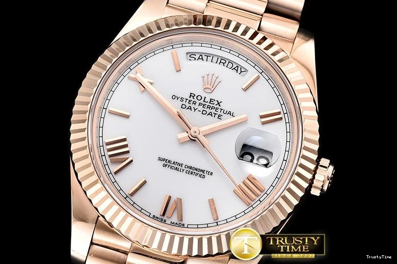 0512 RDD0218A – DayDate 40mm Casual 690